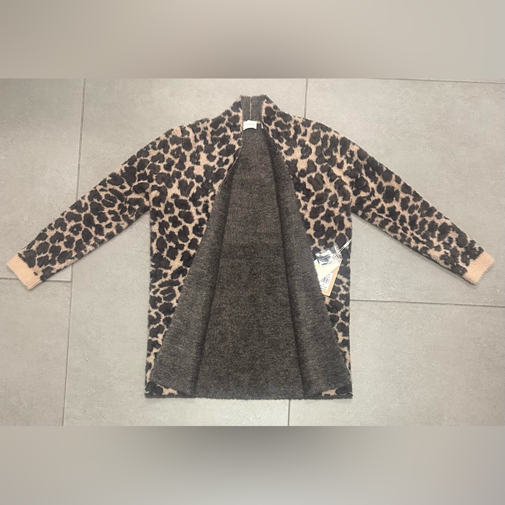Cyrus NYC Open Front Cardigan Sweater Animal Print Medium Brown Camel NWT $110